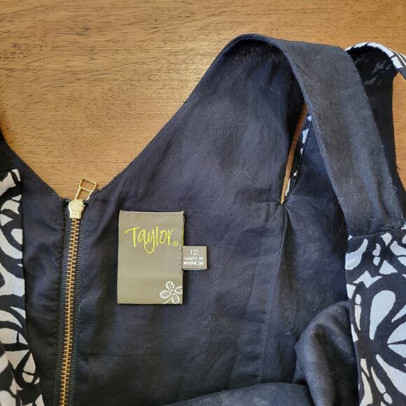 TAYLOR Womens Dress Sz 12 Abstract Floral Black White A Line Cotton Fir Flare - Picture 9 of 12